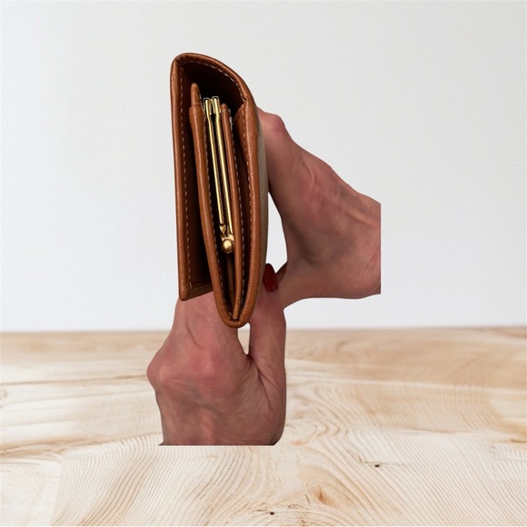 Celine Macadam Authentic Vintage Wallet (Model M/96) Resale Value $341.00 - Picture 5 of 10